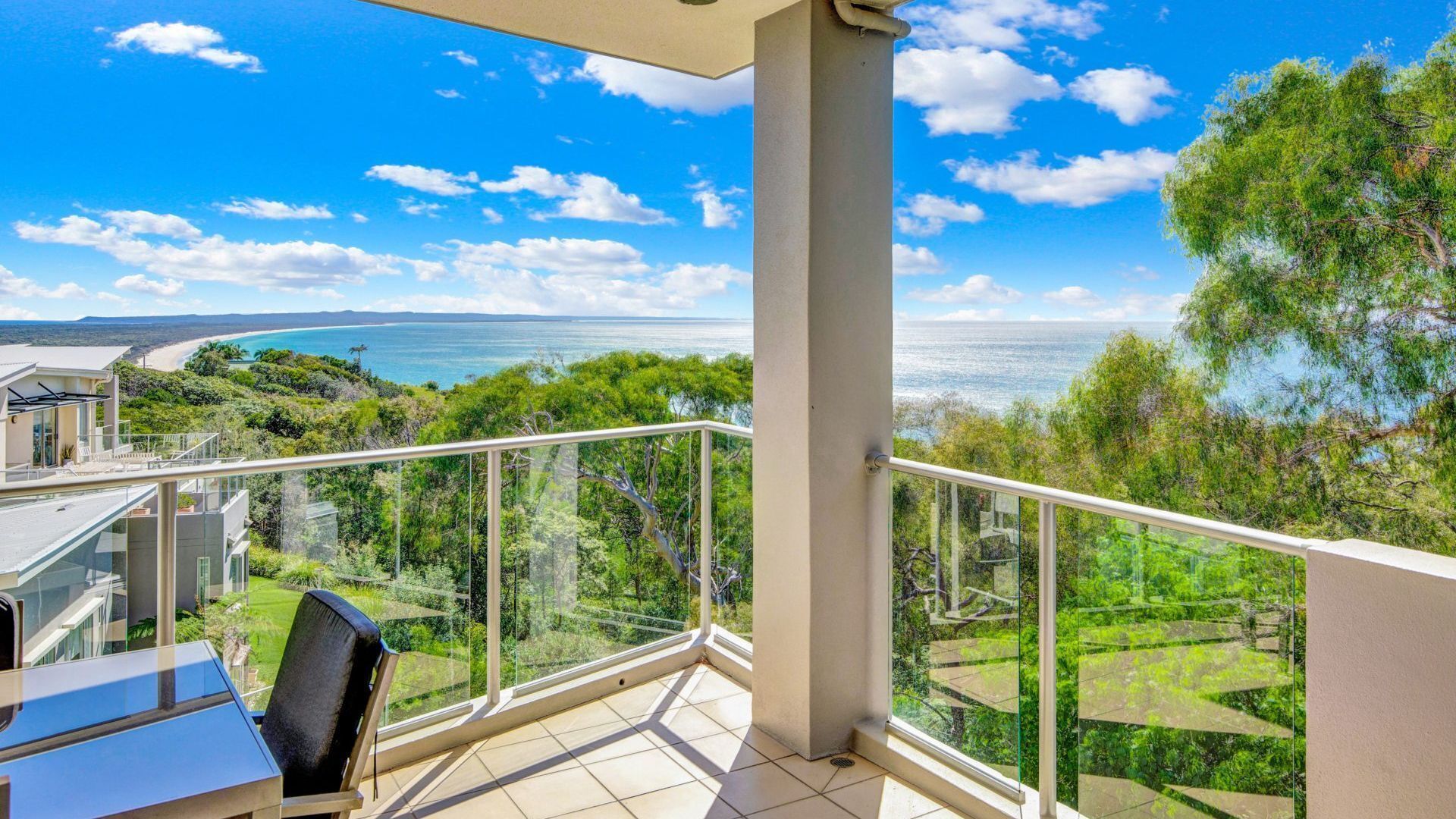 Unit 9/103 Cooloola Drive - Rainbow Beach. Stunning Ocean Views. Seabreezes. Aircon. Wi-Fi. — image 17