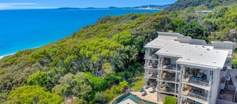 Unit 9/103 Cooloola Drive - Rainbow Beach. Stunning Ocean Views. Seabreezes. Aircon. Wi-Fi.