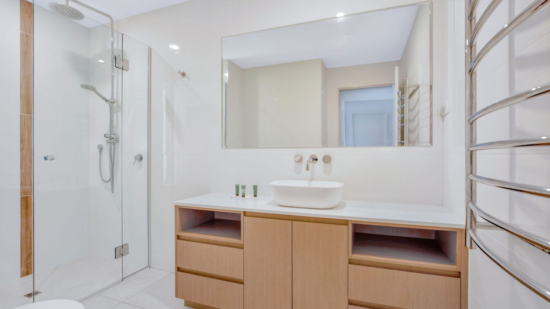 Unit 9/103 Cooloola Drive - Rainbow Beach. Stunning Ocean Views. Seabreezes. Aircon. Wi-Fi. — image 14