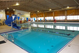 Una piscina techada