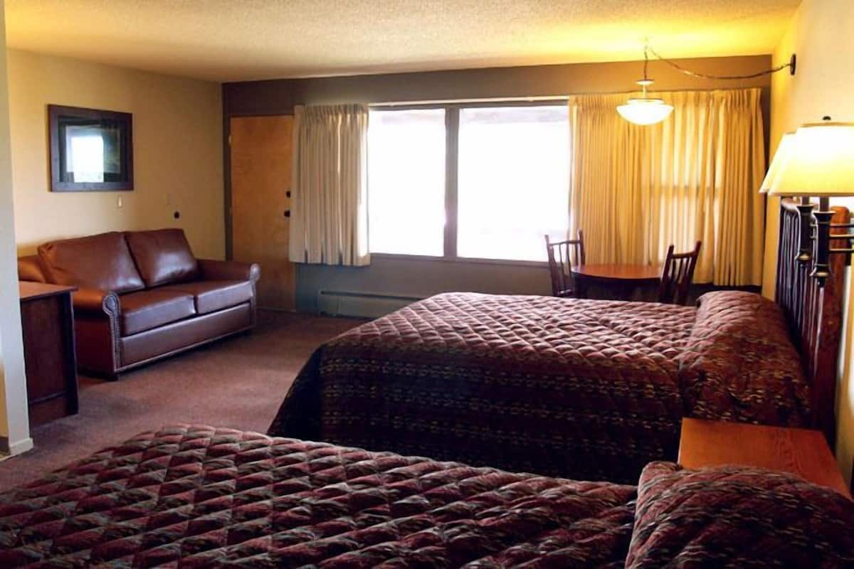 Klassieke kamer, niet-roken, balkon | 3 slaapkamers, gratis wifi, beddengoed