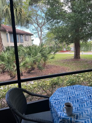 Outdoor dining - Paradise at Shorewalk (Bradenton)