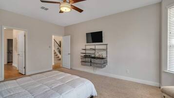 4 Schlafzimmer, Bügeleisen/Bügelbrett, Reisekinderbett, kostenloses WLAN