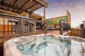 Bain à remous extérieur