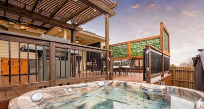 Luxe Private Getaway*️SeaWorld*️Near the Heart*️of San Antonio