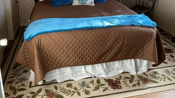 4 bedrooms, free WiFi, bed sheets