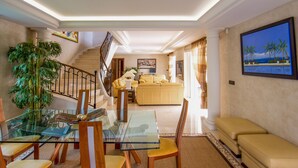 Interior - Family Villa with Pool & Leisure Activities (Antibes)