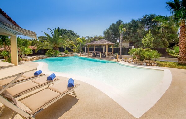 Pool - Magnificent 5* pool villa Antibes (Antibes)