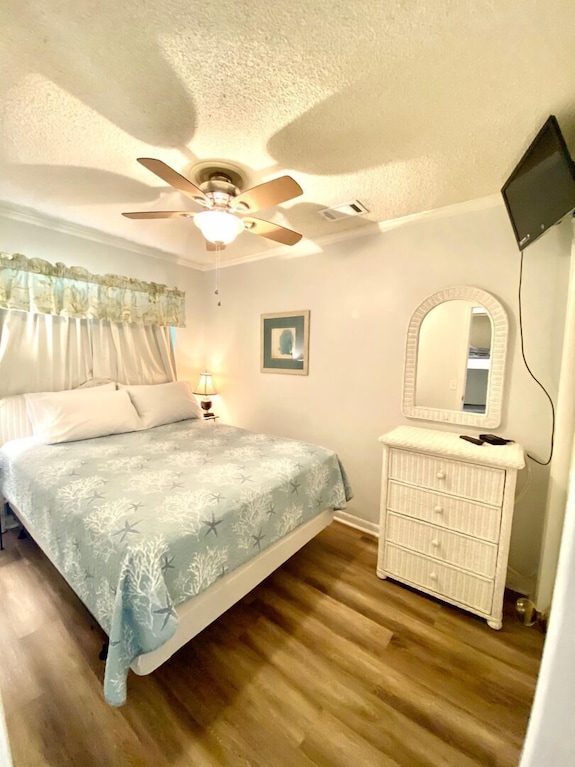 3rd Floor Oceanfront Condo!! Breathtaking Ocean Views, Community Pool & Pier! - Folly Beach, SC