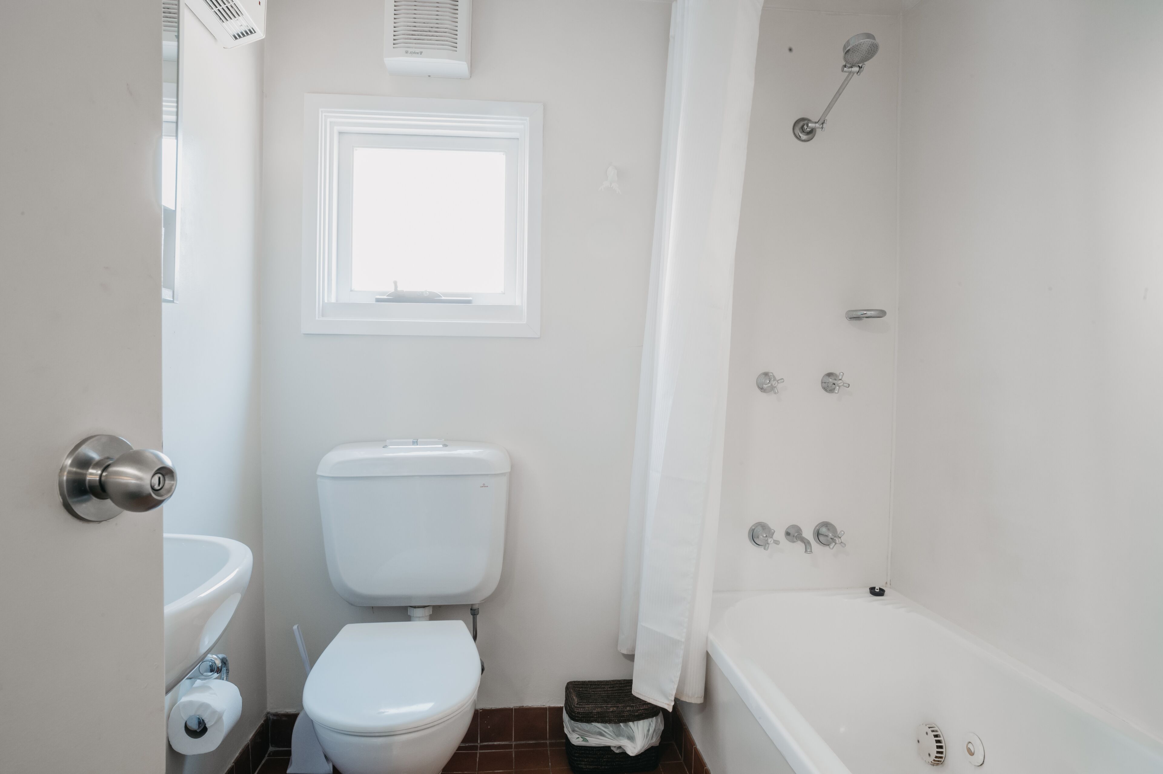 Central Two Bedroom Thredbo  Apartment with Great Views — image 6