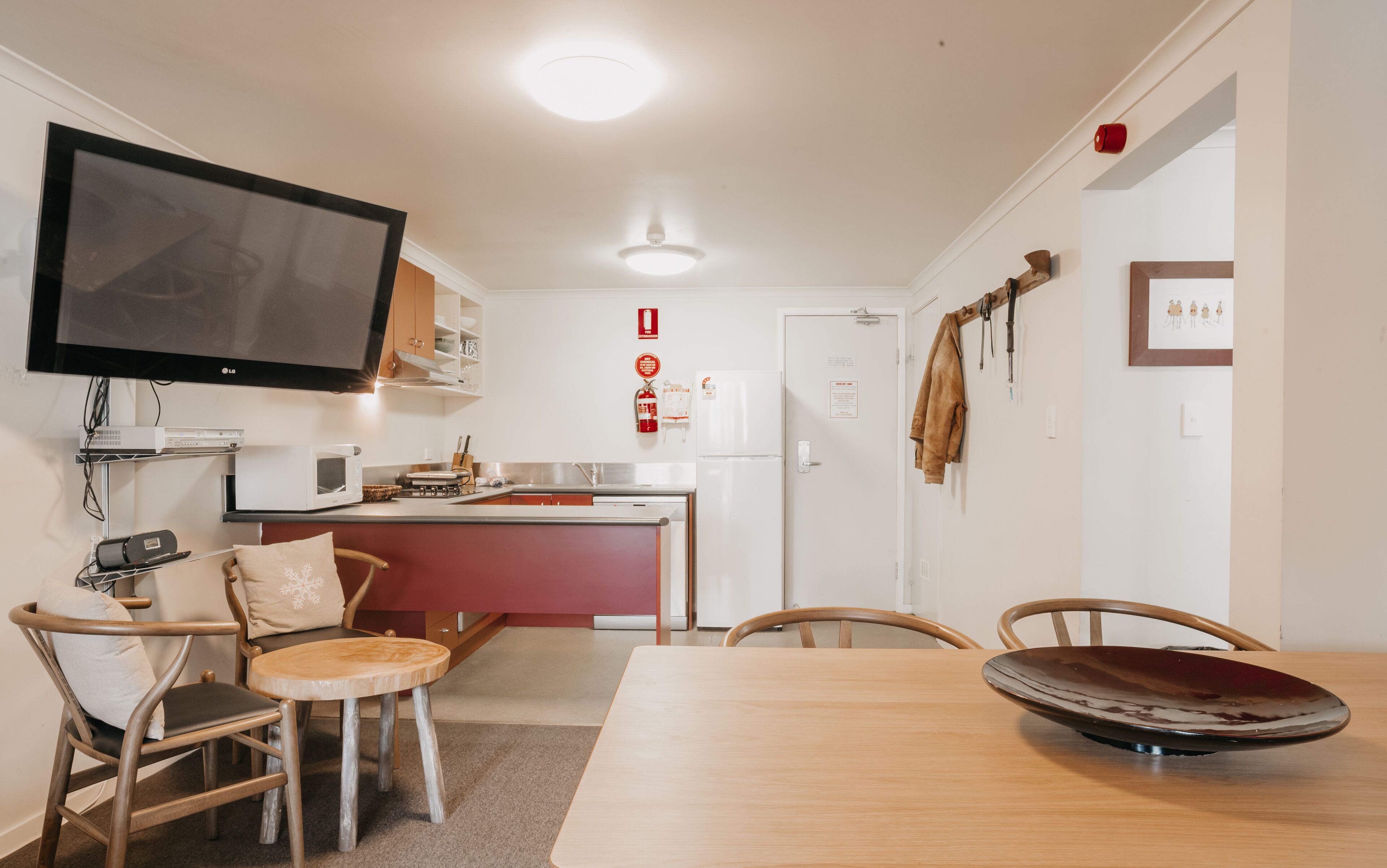 Central Two Bedroom Thredbo  Apartment with Great Views — image 2