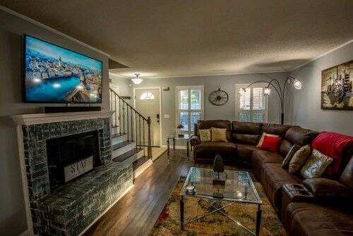 Suite 102 in Madison..."Quiet and Quaint"