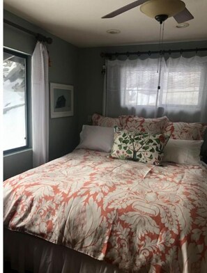 3 bedrooms, iron/ironing board, travel crib, WiFi