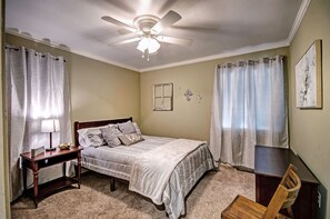 2 bedrooms, desk, iron/ironing board, travel cot