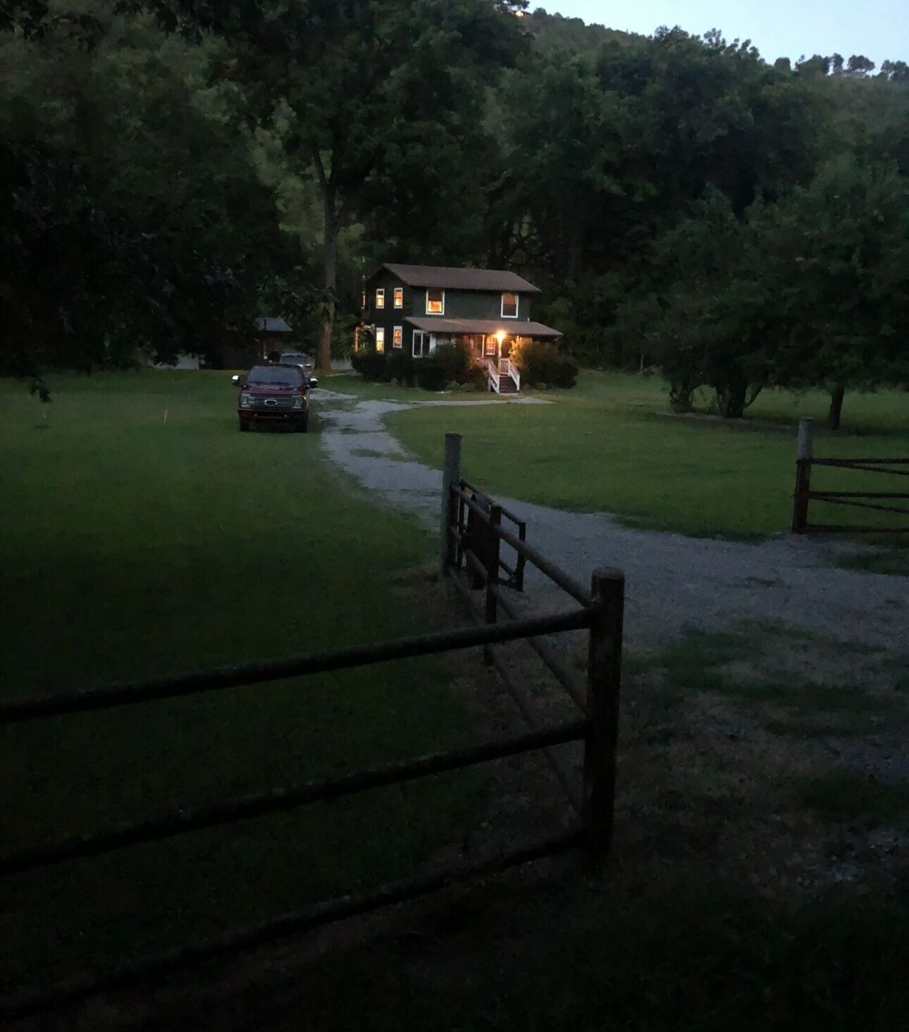 Private fishing cabin on White River with hiking trails nearby