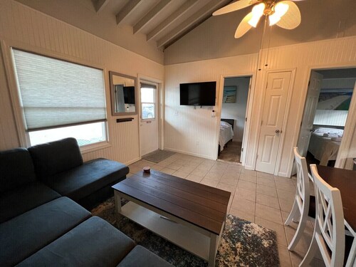 Cozy Beach Getaway 2BR 1BA with Parking!