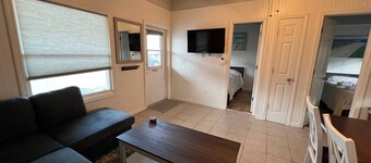 Cozy Beach Getaway 2BR 1BA with Parking!