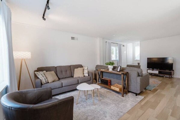 Téléviseur, livres