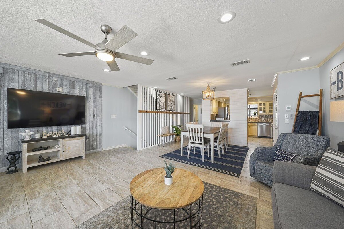 Photo 6 of Dolphin Cove - Gulf Front Townhome with Private Outdoor Area