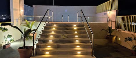 2 Außenpools, Liegestühle