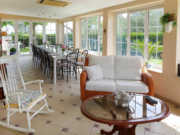 Maravillosa Casa De Vacaciones Privada Para 13 Personas Con A/c, Wifi, Piscina Privada, Tv Y Patio - Valls