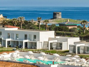 Exterior - Lovely apartment for 4 people with pool, WIFI, A/C, TV, terrace and pets allowed (Stintino)