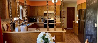 Country home with no pet fees!! 