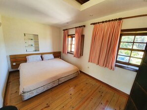 4 Schlafzimmer, Bügeleisen/Bügelbrett, WLAN, Bettwäsche