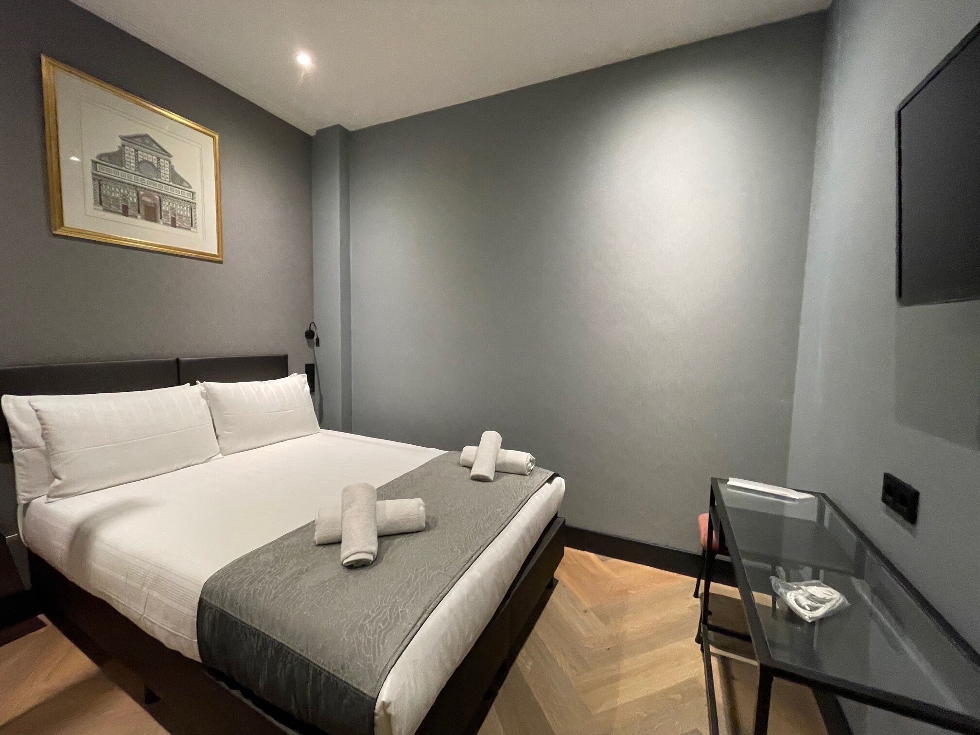 Economy Double Room (no window) | In-room safe, desk, free WiFi, bed sheets