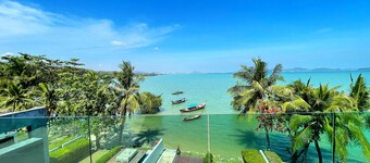 Beachfront Pool Villa Rawai Phuket