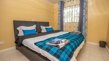 House | 3 bedrooms, iron/ironing board, free WiFi, bed sheets