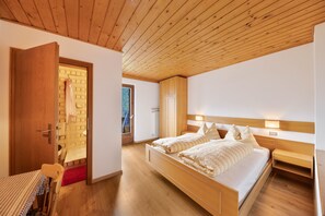 2 bedrooms, free WiFi, bed sheets