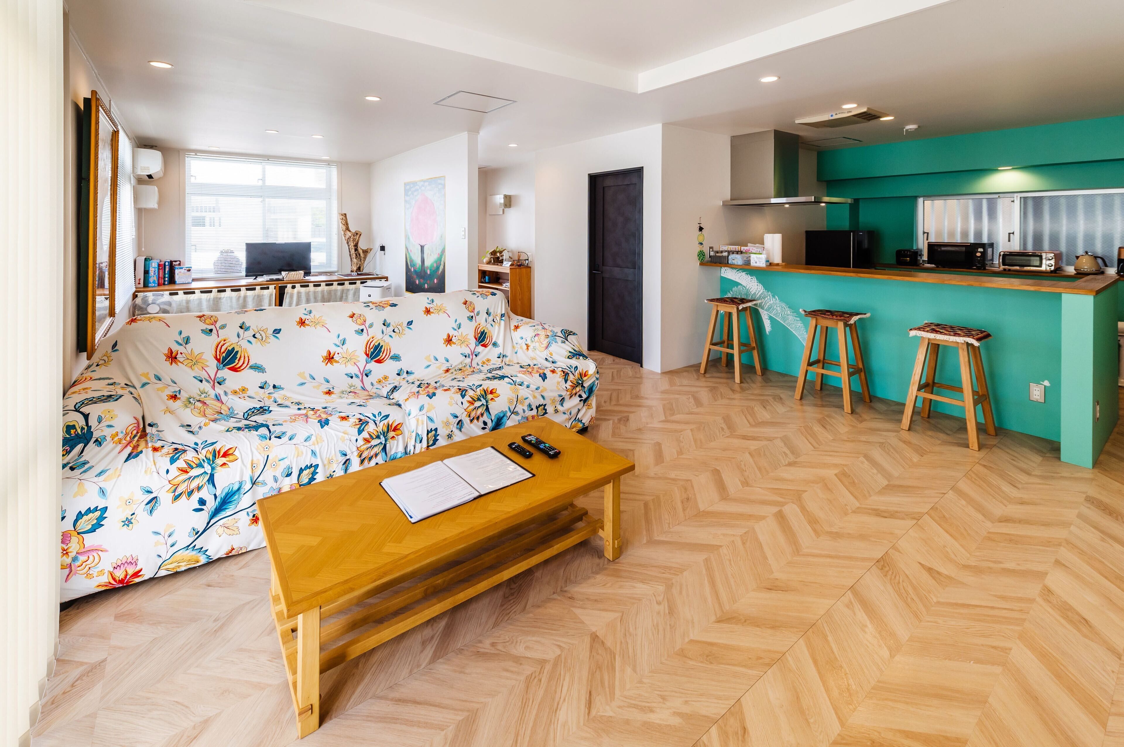 Casa básica, para no fumadores (Private Vacation Home) | Sala de estar | Televisión de pantalla plana 