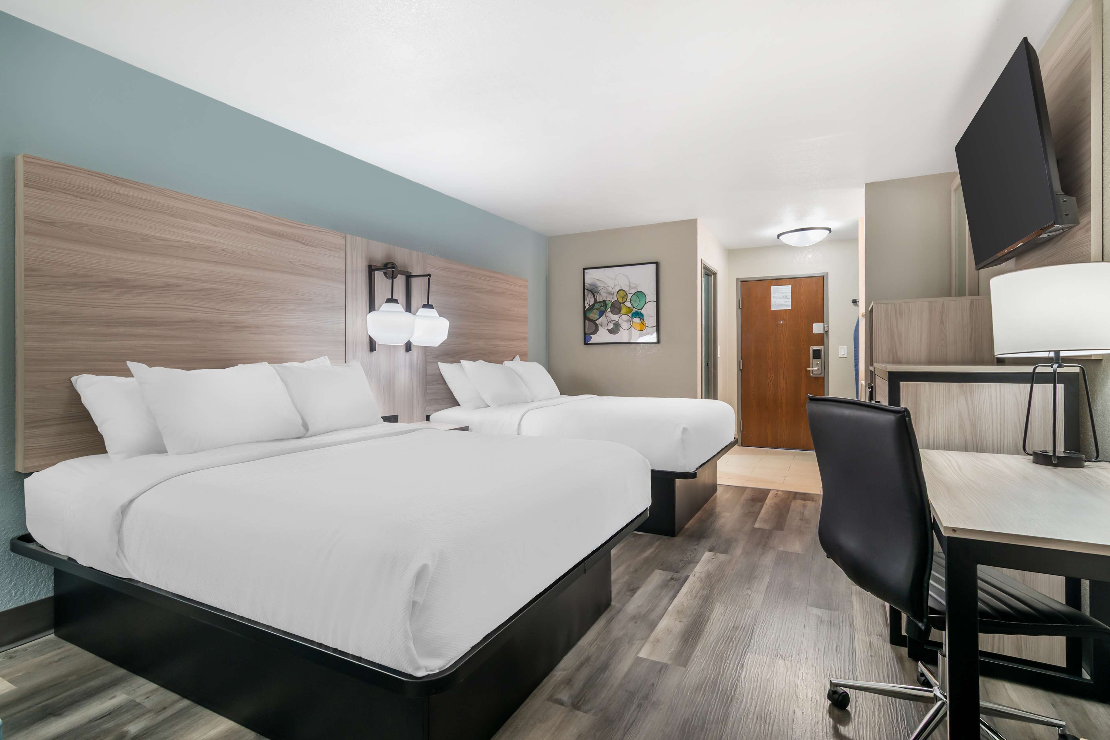 Standard Room, 2 Queen Beds, Non Smoking | 1 bedroom, Egyptian cotton sheets, premium bedding, in-room safe