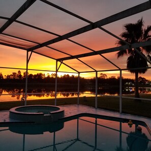 Outdoor pool, a heated pool - House, outside pool, at 10 min of Disney World, attraction. (Kissimmee)