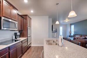 Microwave, oven, stovetop, dishwasher