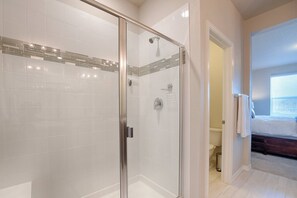 Jabón, shampoo, papel higiénico