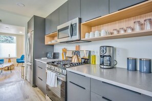 House (3 Bedrooms) | Private kitchen