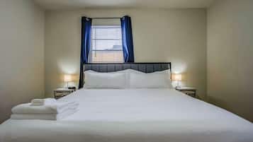 4 bedrooms, premium bedding, down comforters, individually decorated