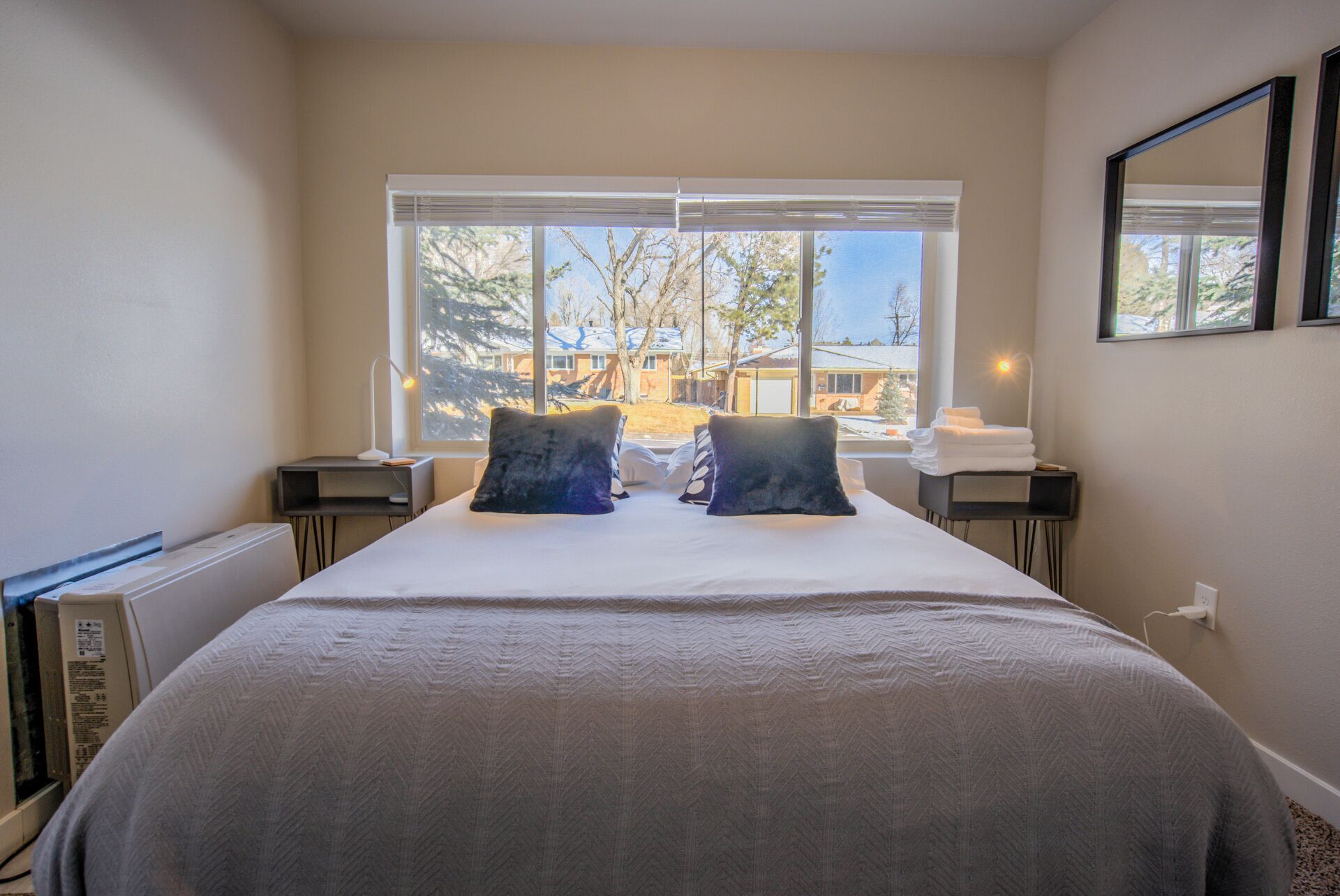 獨棟房屋 (4 Bedrooms) | 4 間臥室、高級寢具、羽絨被、獨特裝潢