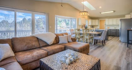 Mountain Viewsclose to Townhot-tubpet-friendly5 BR