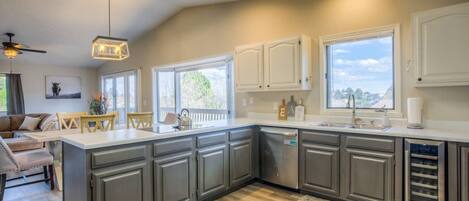 House (5 Bedrooms) | Private kitchen