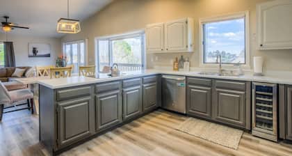 Mountain Viewsclose to Townhot-tubpet-friendly5 BR