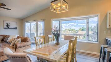 House (5 Bedrooms) | Living area | Smart TV, fireplace, ping pong, streaming services