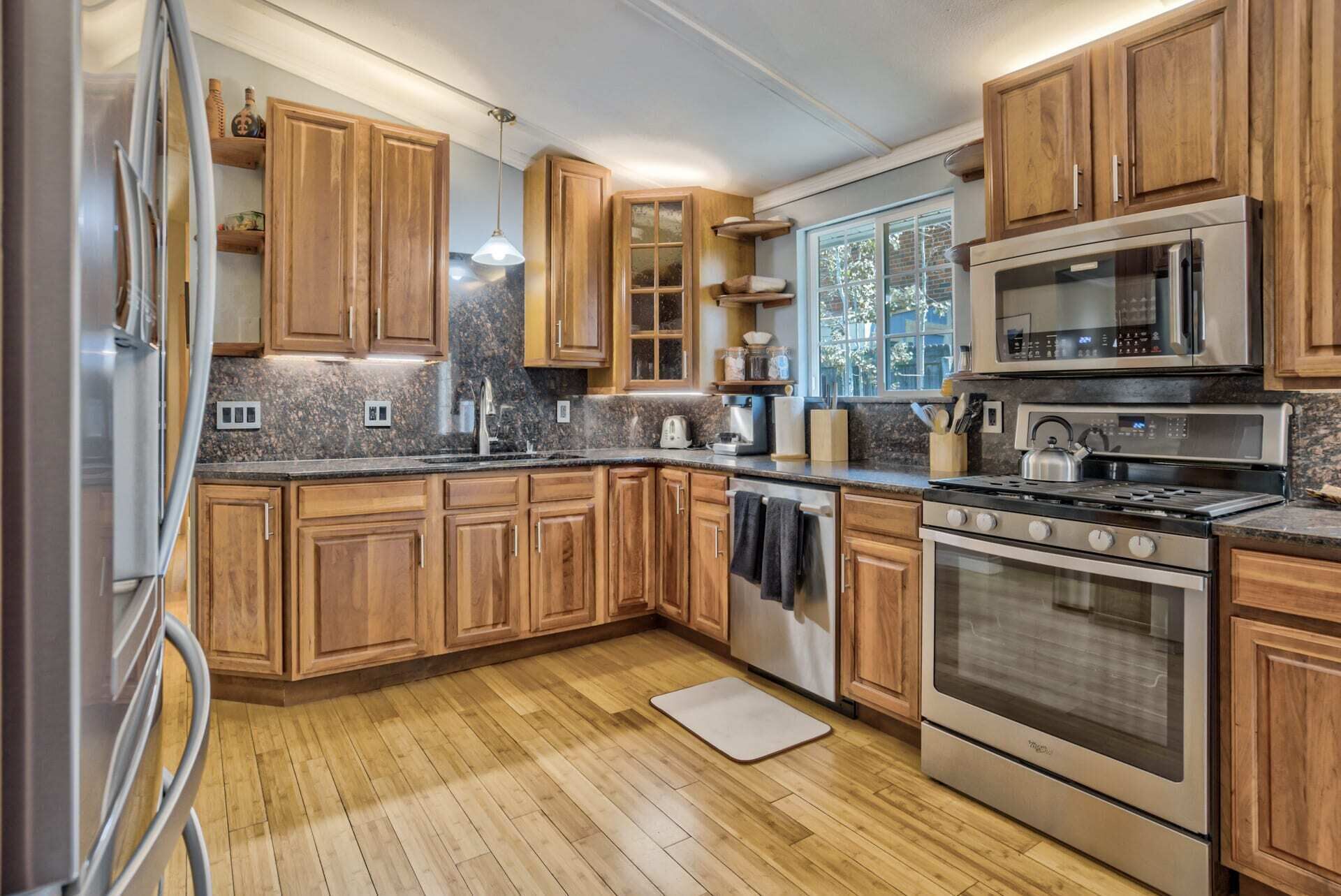 Casa (4 Bedrooms) | Cozinha privada | Micro-ondas, fogão, cafeteira/chaleira