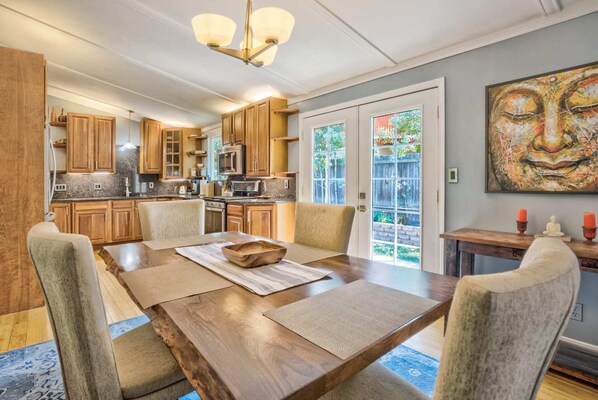 Dining - 4BR Get Awaydog Friendlywith Gym! (Colorado Springs)