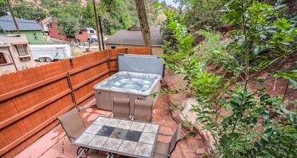 3BR Manitou Springs2min to Restaurants W/hot Tub!