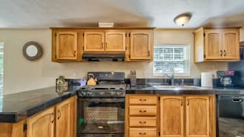 Microwave, oven, stovetop, dishwasher