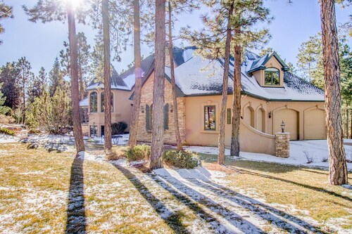 3bdwhere the Foxes Runluxurious, Usaf Academy