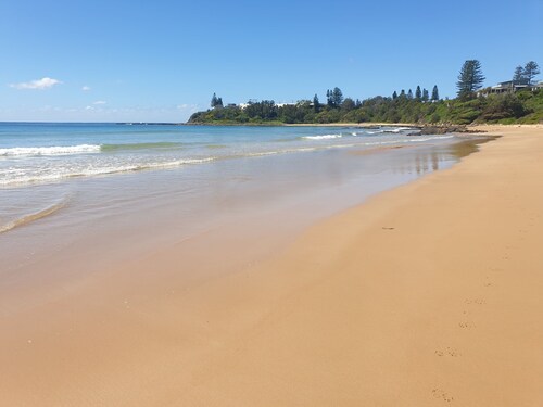 Becalmed - 400m to Culburra's best beach
